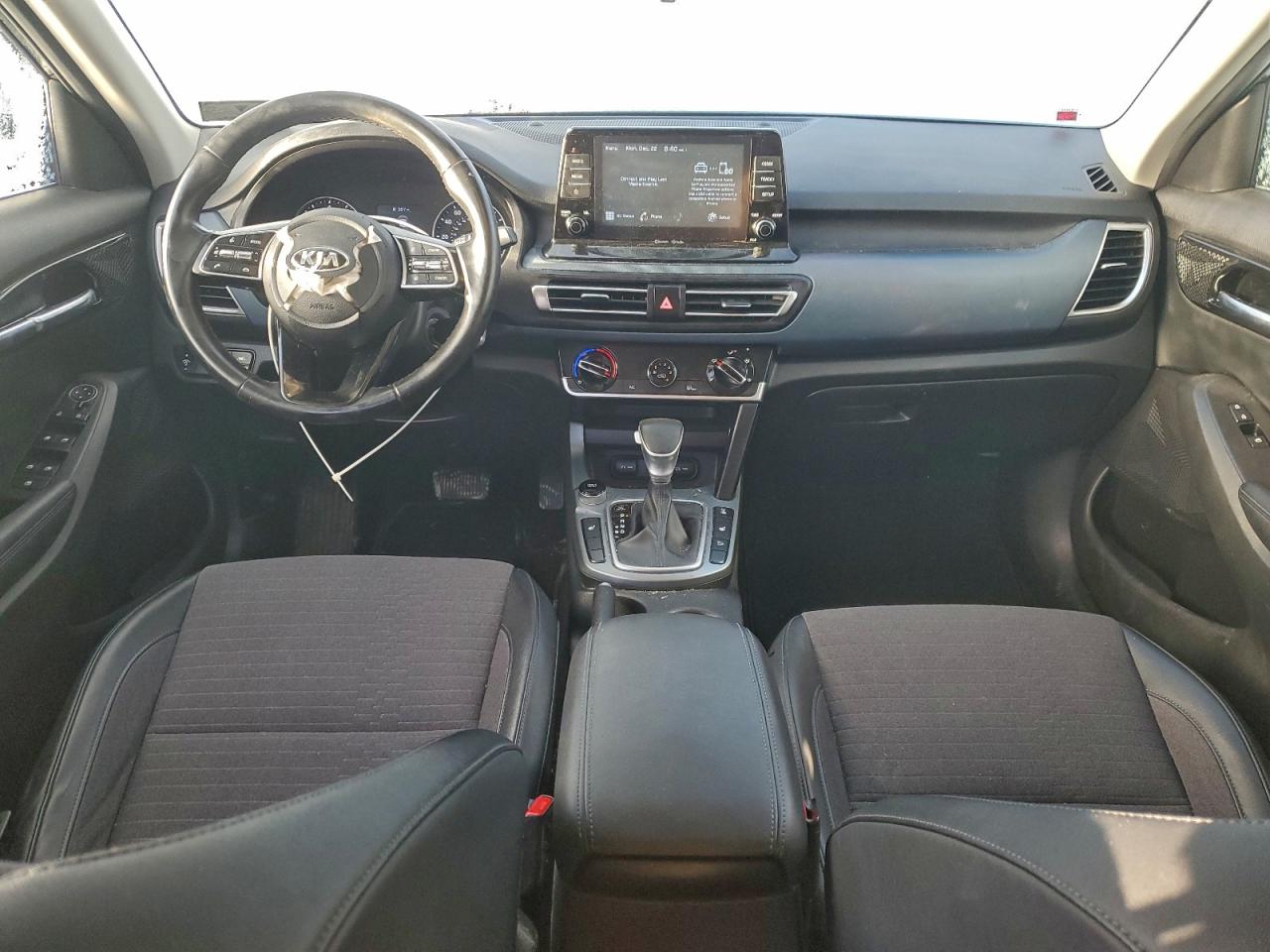 2021 KIA SELTOS S photo 8