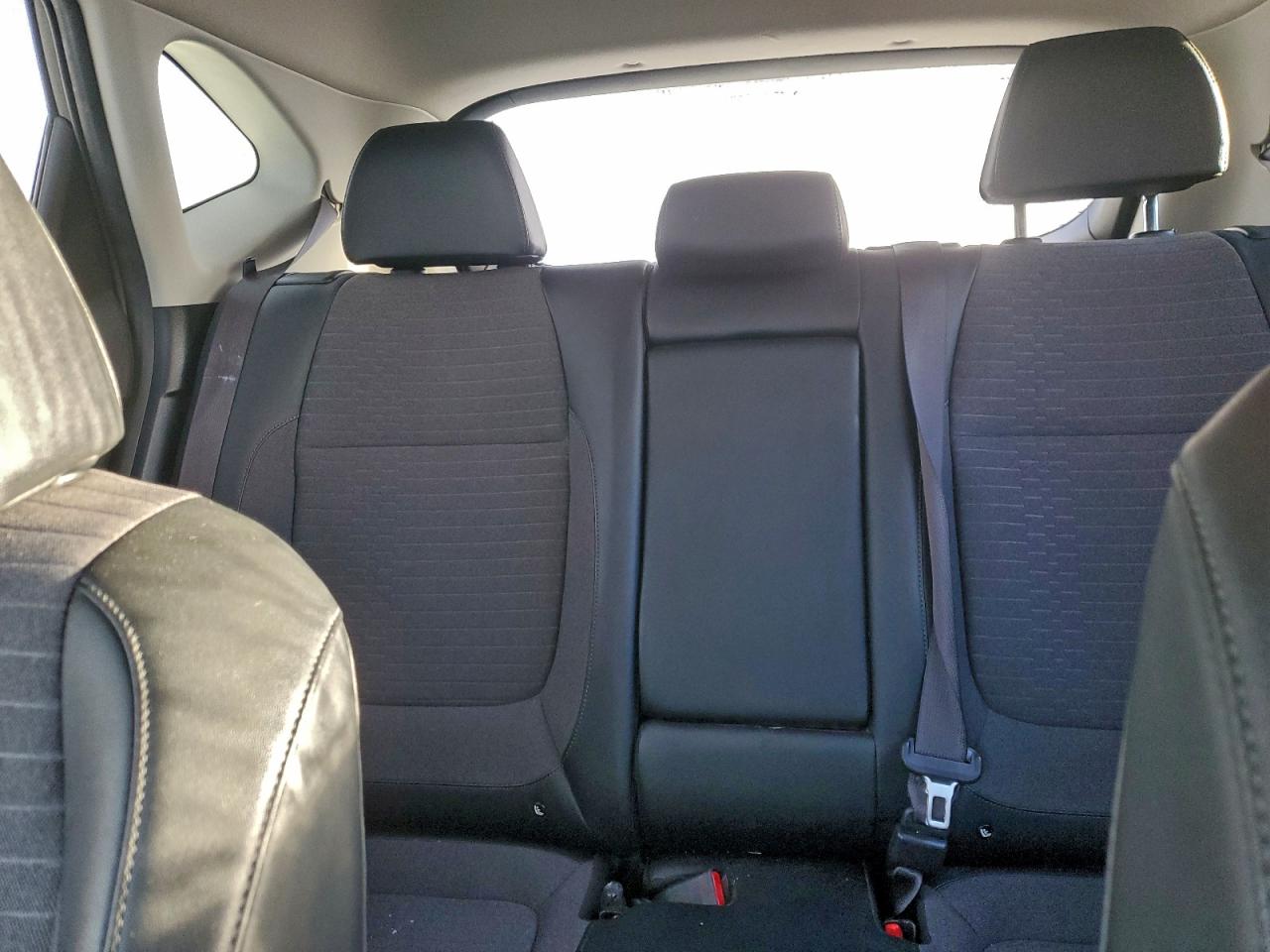 2021 KIA SELTOS S photo 10