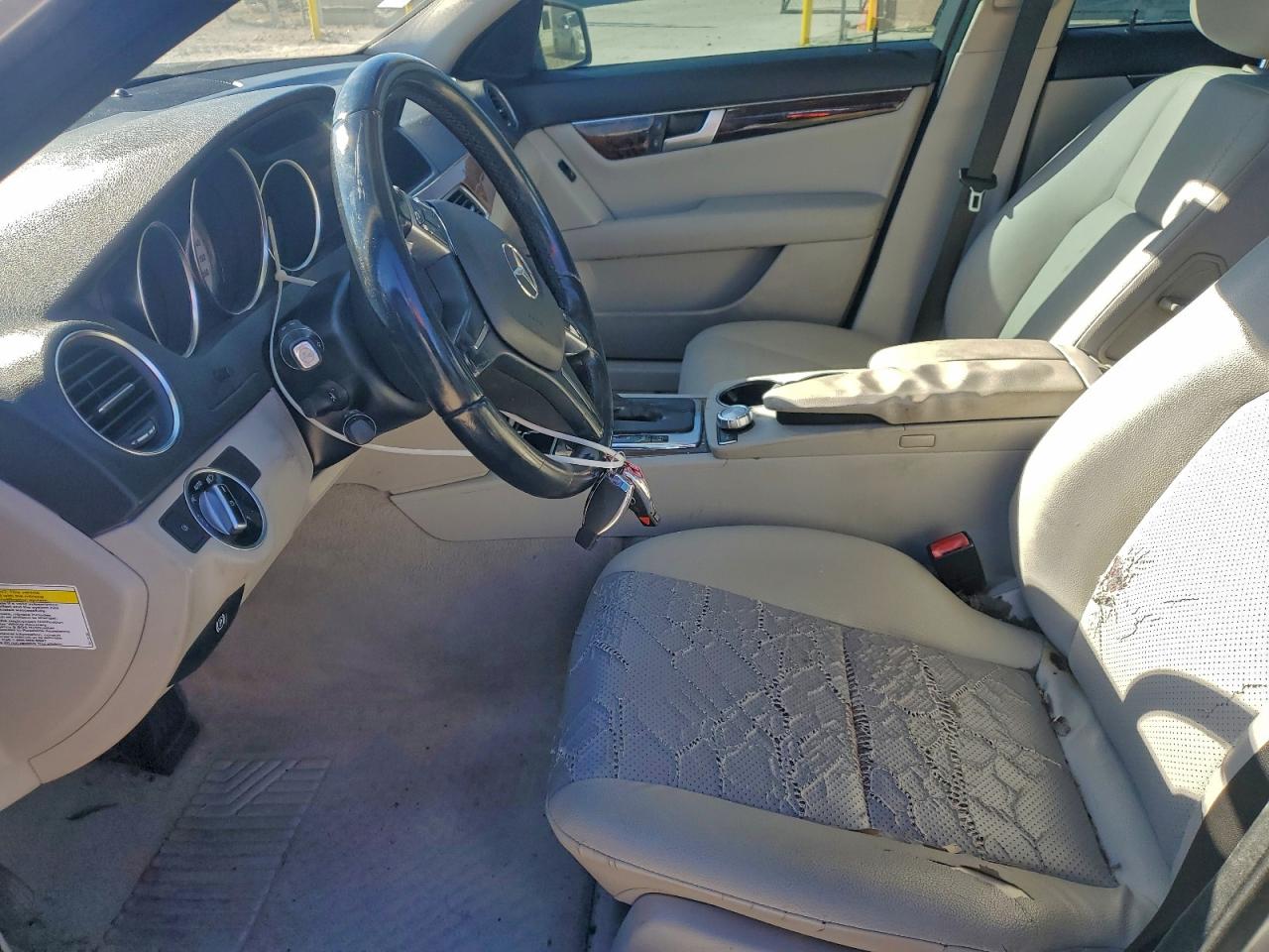 2013 MERCEDES-BENZ C 250 photo 7