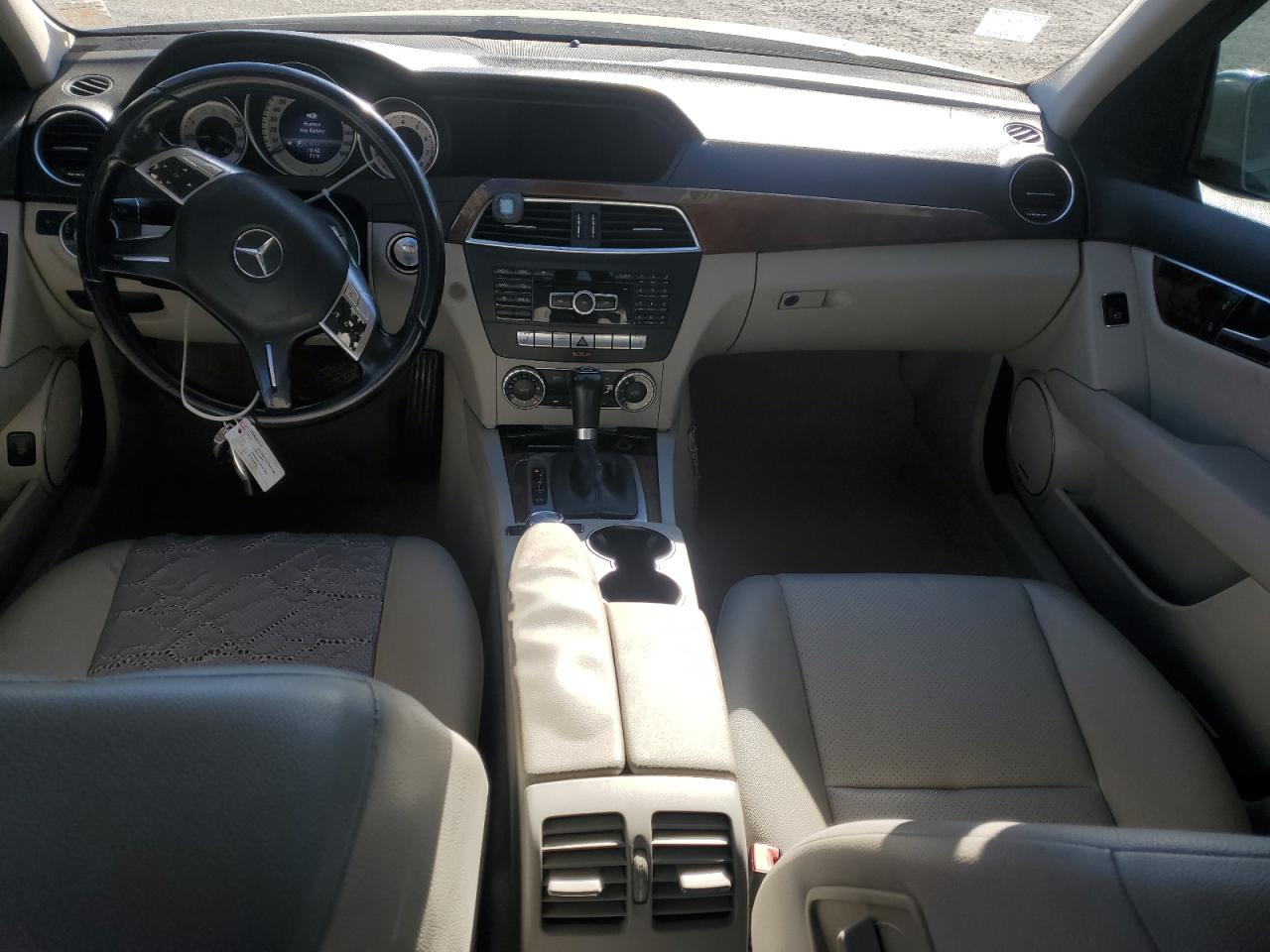 2013 MERCEDES-BENZ C 250 photo 8