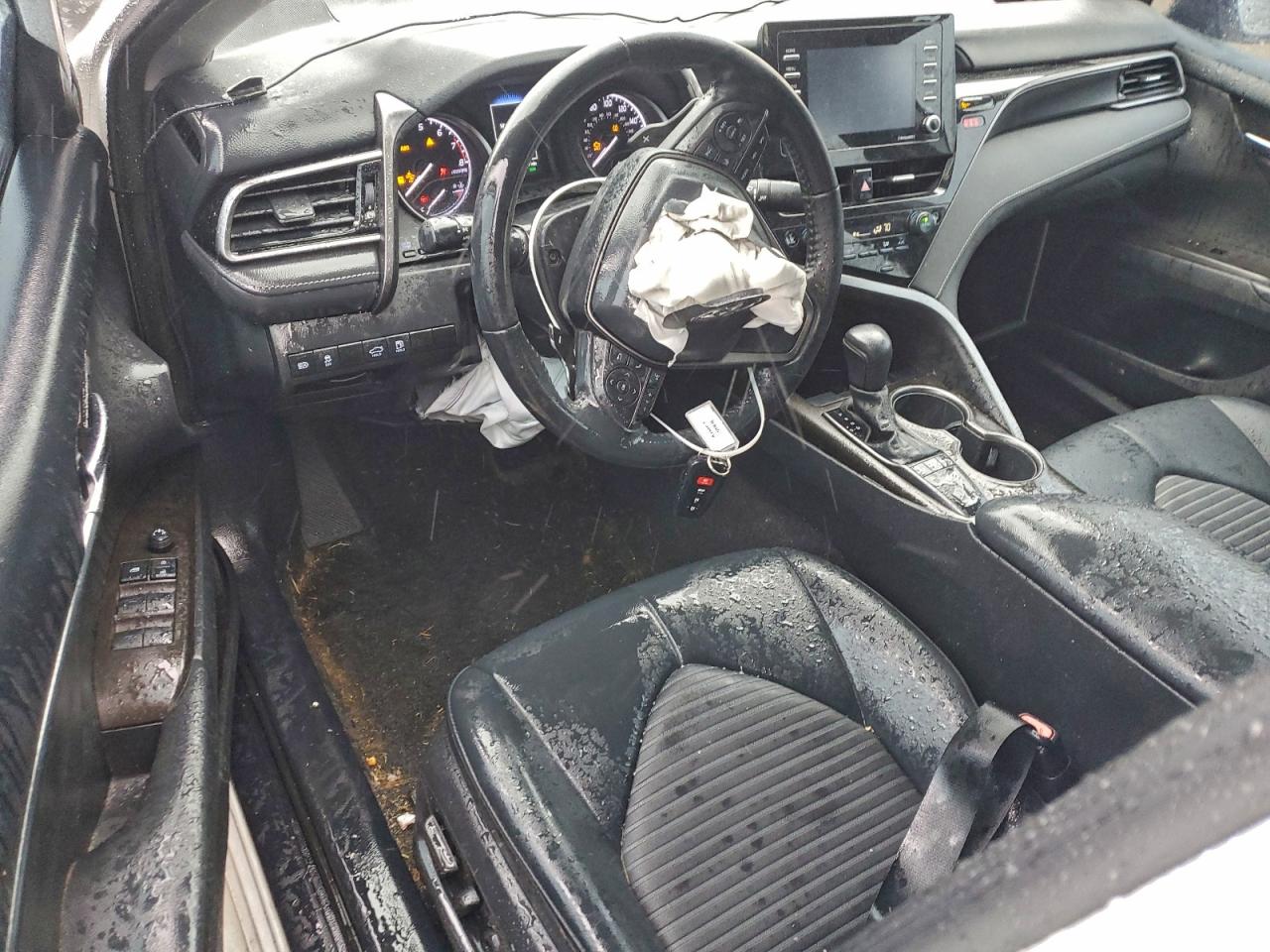 2022 TOYOTA CAMRY SE photo 8