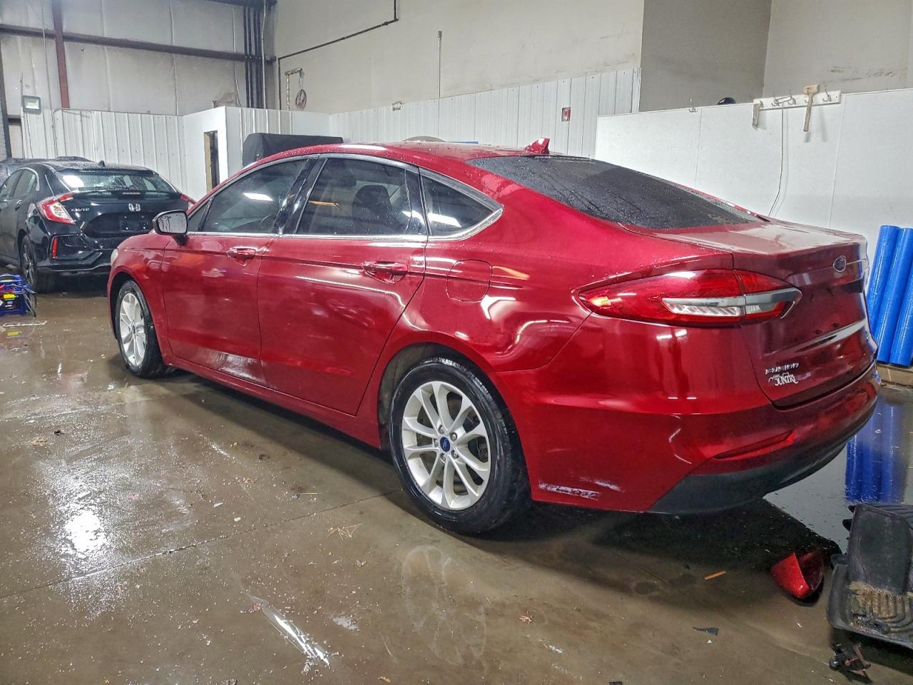2019 FORD FUSION SE photo 2