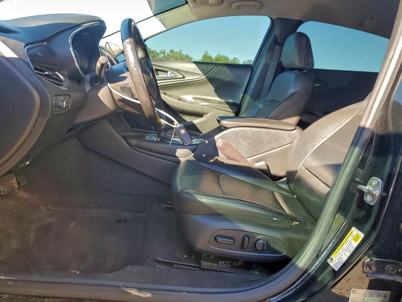 2017 CHEVROLET MALIBU LT photo 7