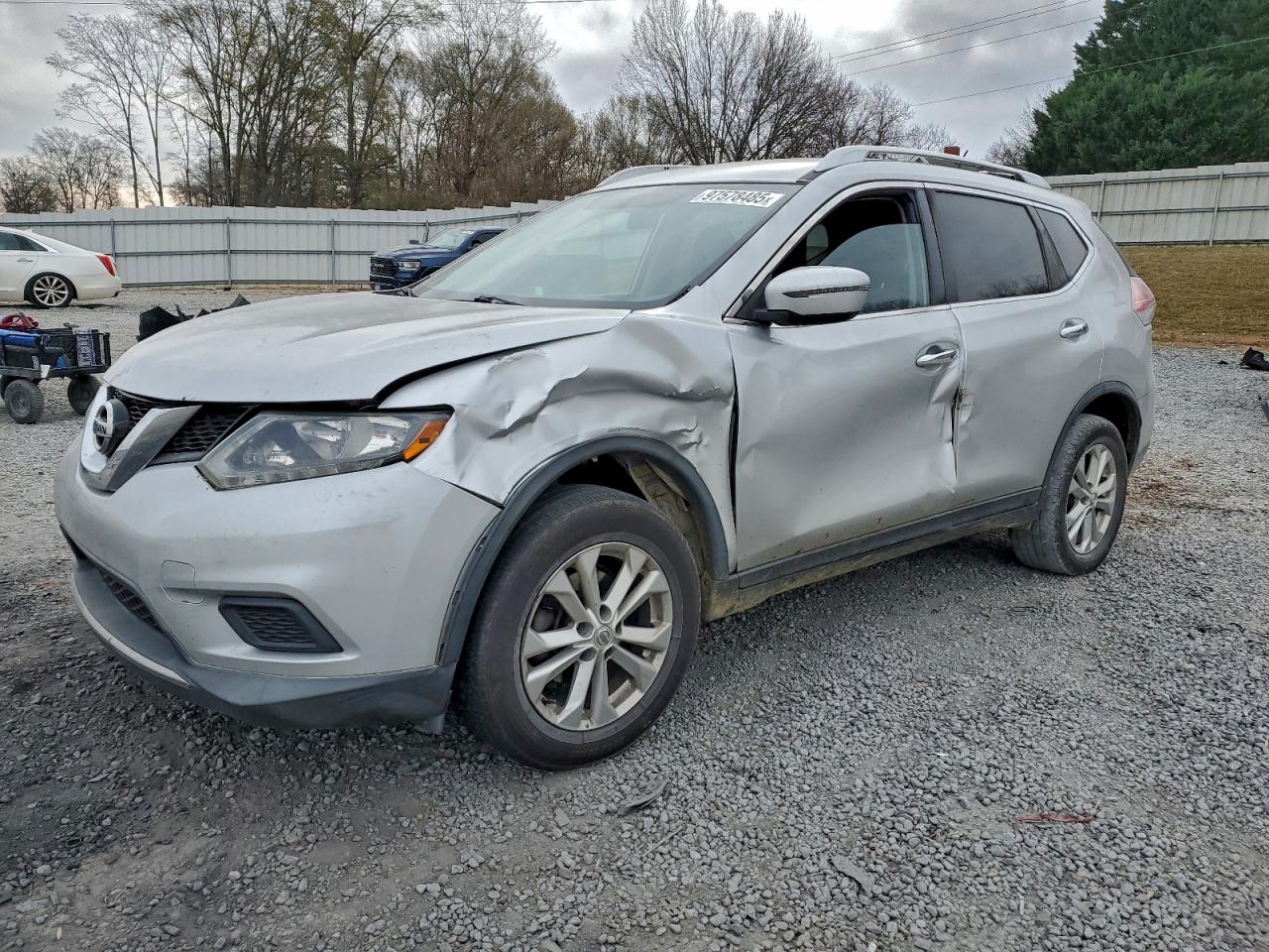 2016 NISSAN ROGUE