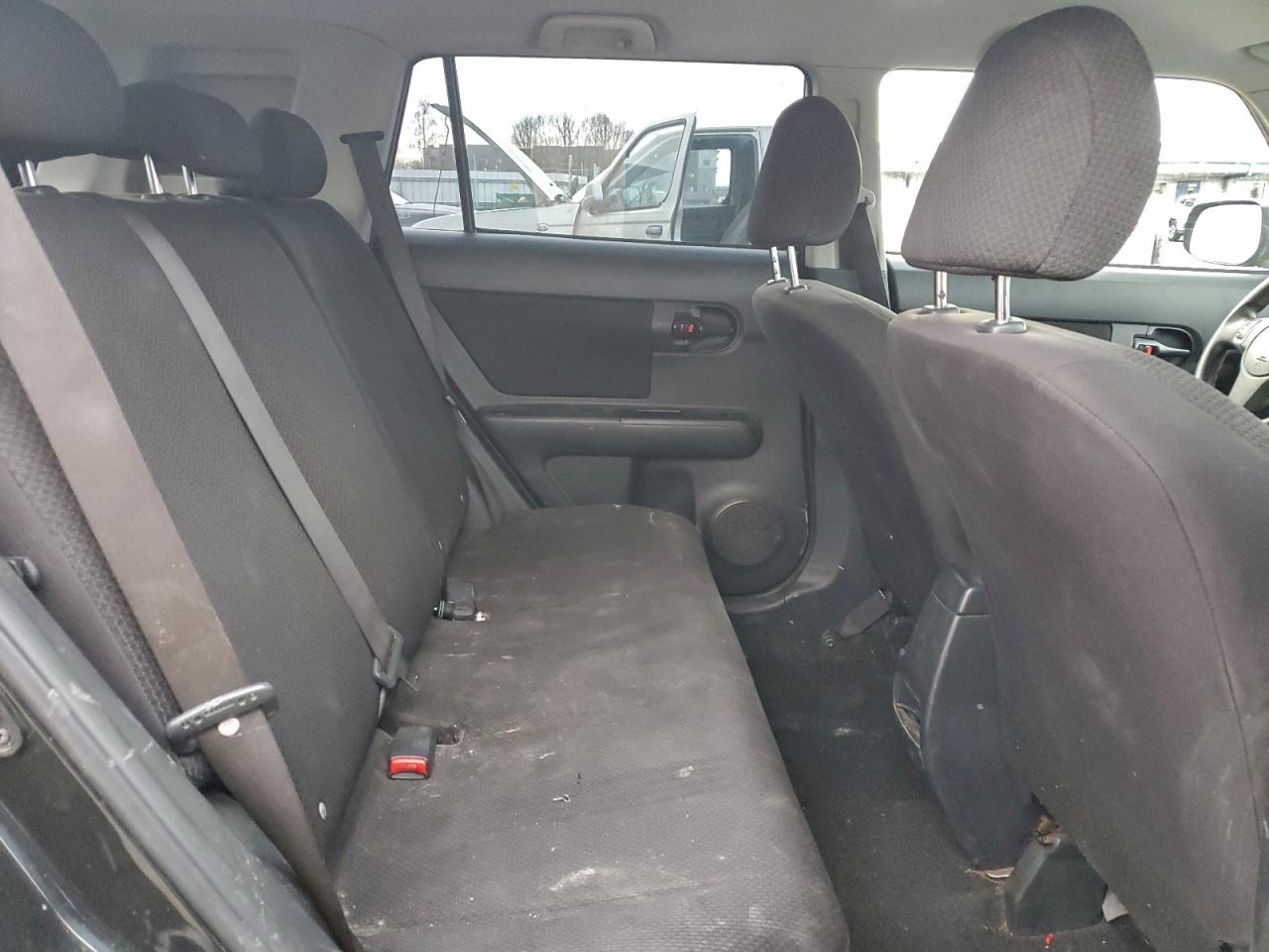 2009 TOYOTA SCION XB photo 10