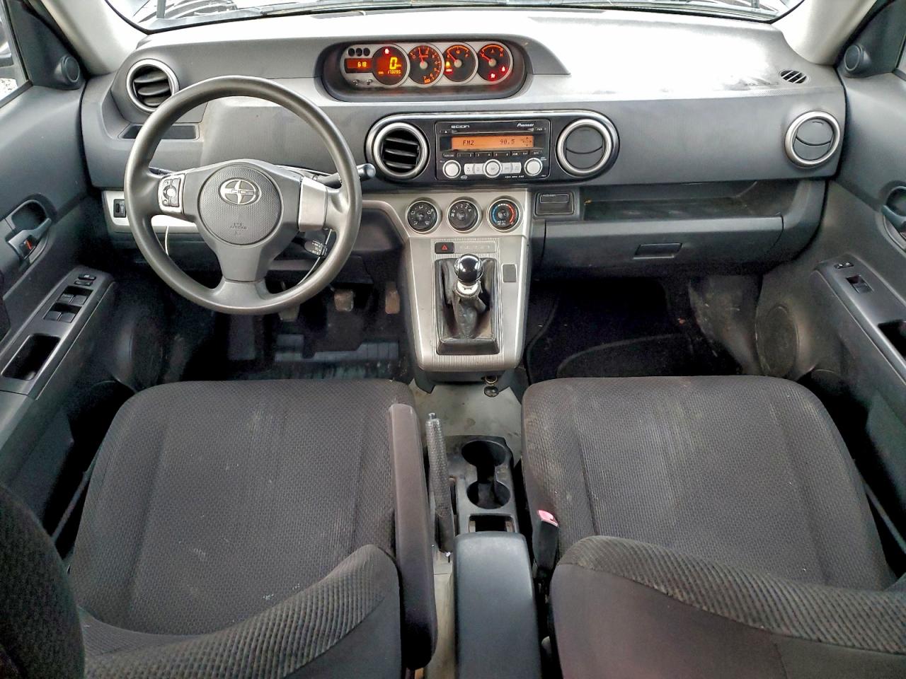 2009 TOYOTA SCION XB photo 8