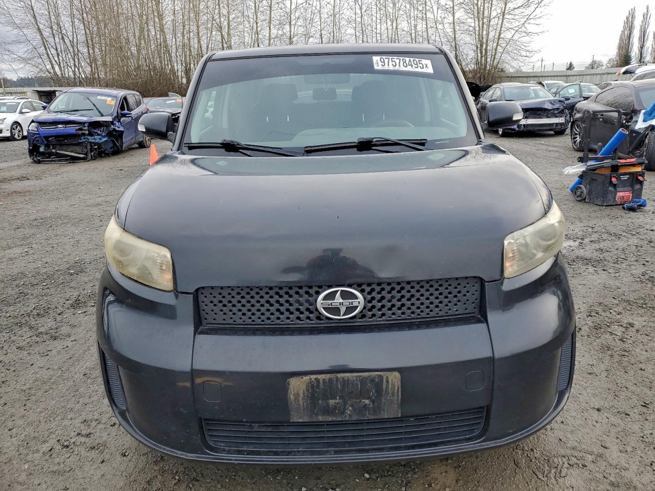 2009 TOYOTA SCION XB photo 5