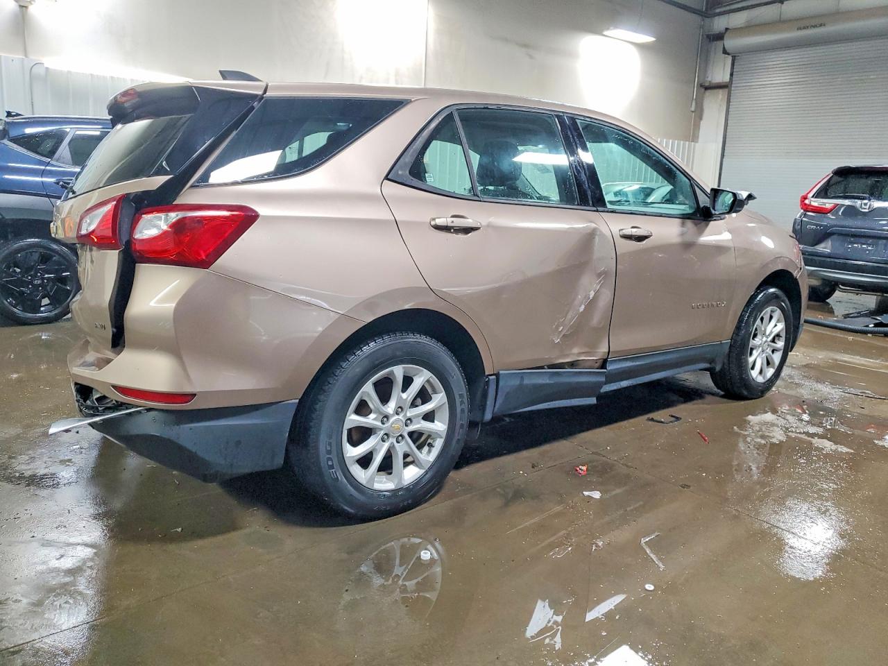 2018 CHEVROLET EQUINOX LS photo 3