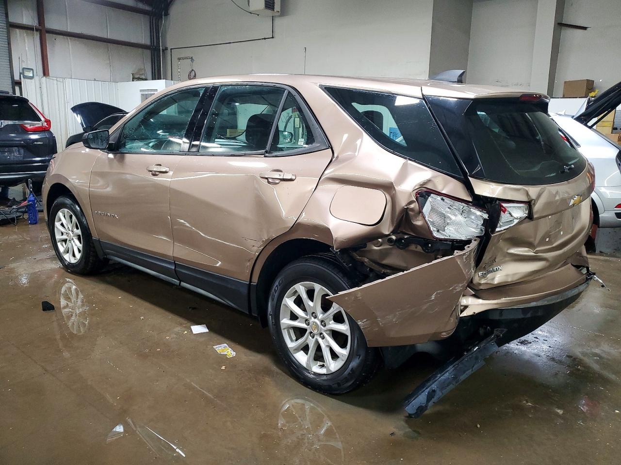 2018 CHEVROLET EQUINOX LS photo 2