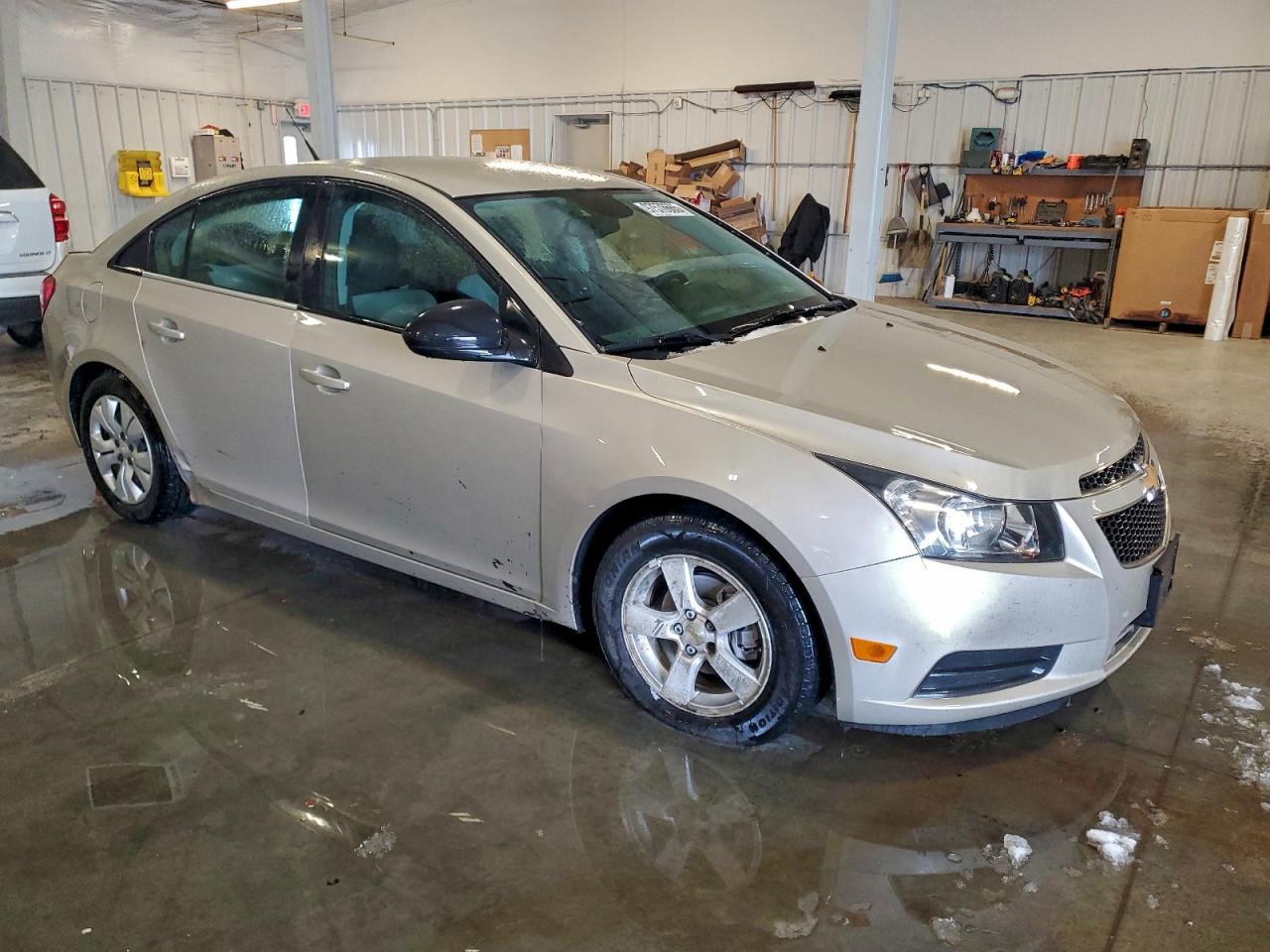 2014 CHEVROLET CRUZE LS photo 4