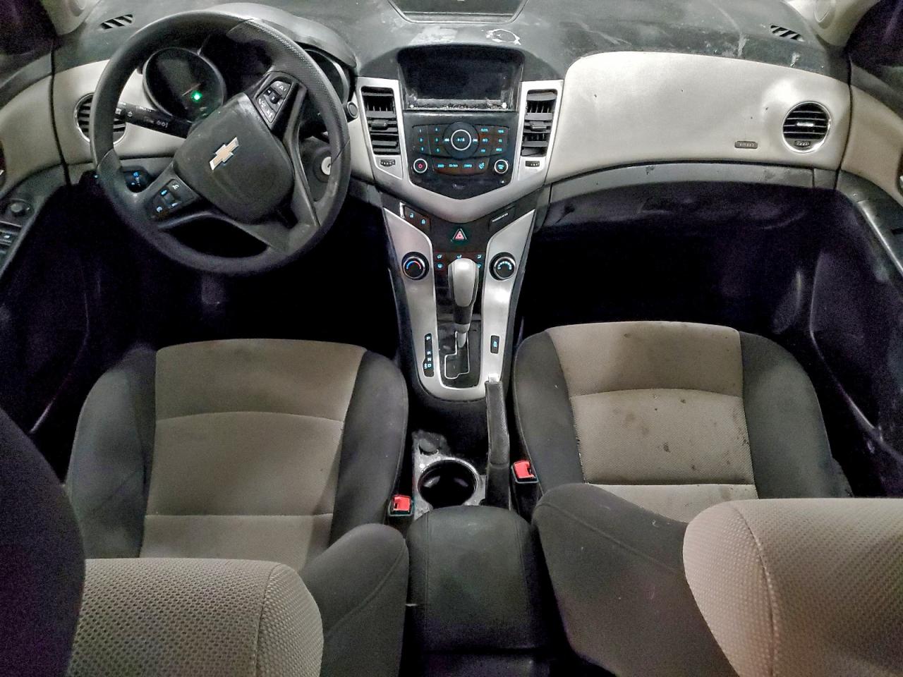2014 CHEVROLET CRUZE LS photo 8