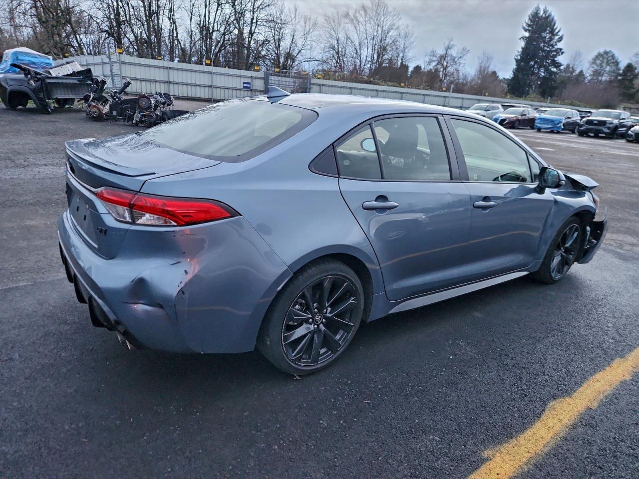 2023 TOYOTA COROLLA SE photo 3