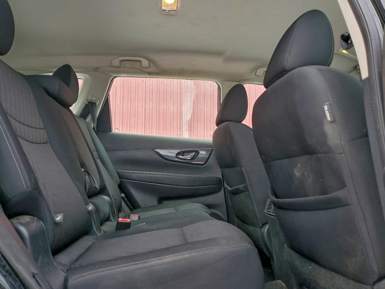 2017 NISSAN ROGUE SV photo 11