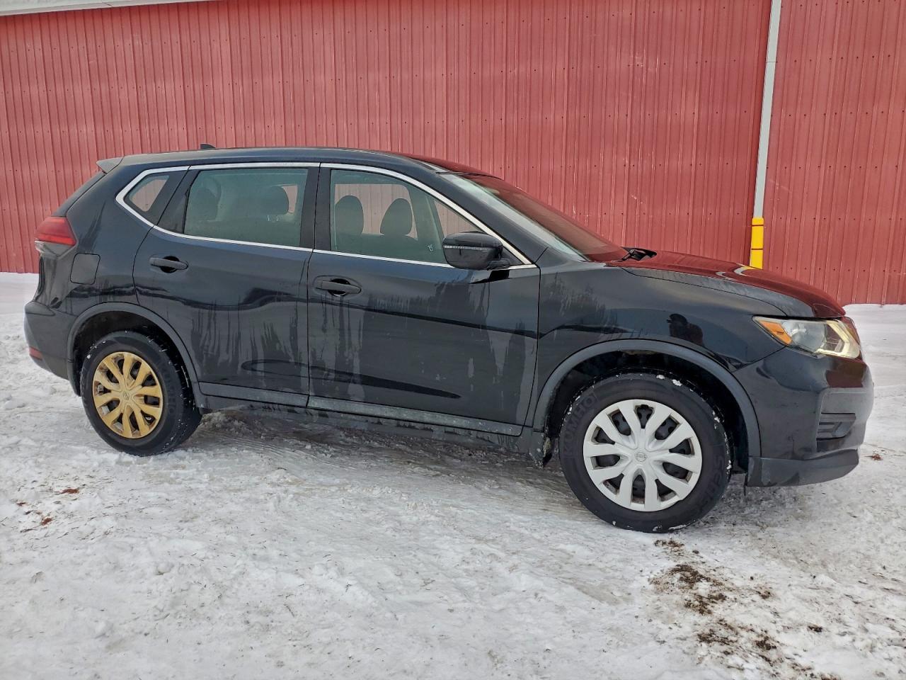 2017 NISSAN ROGUE SV photo 4