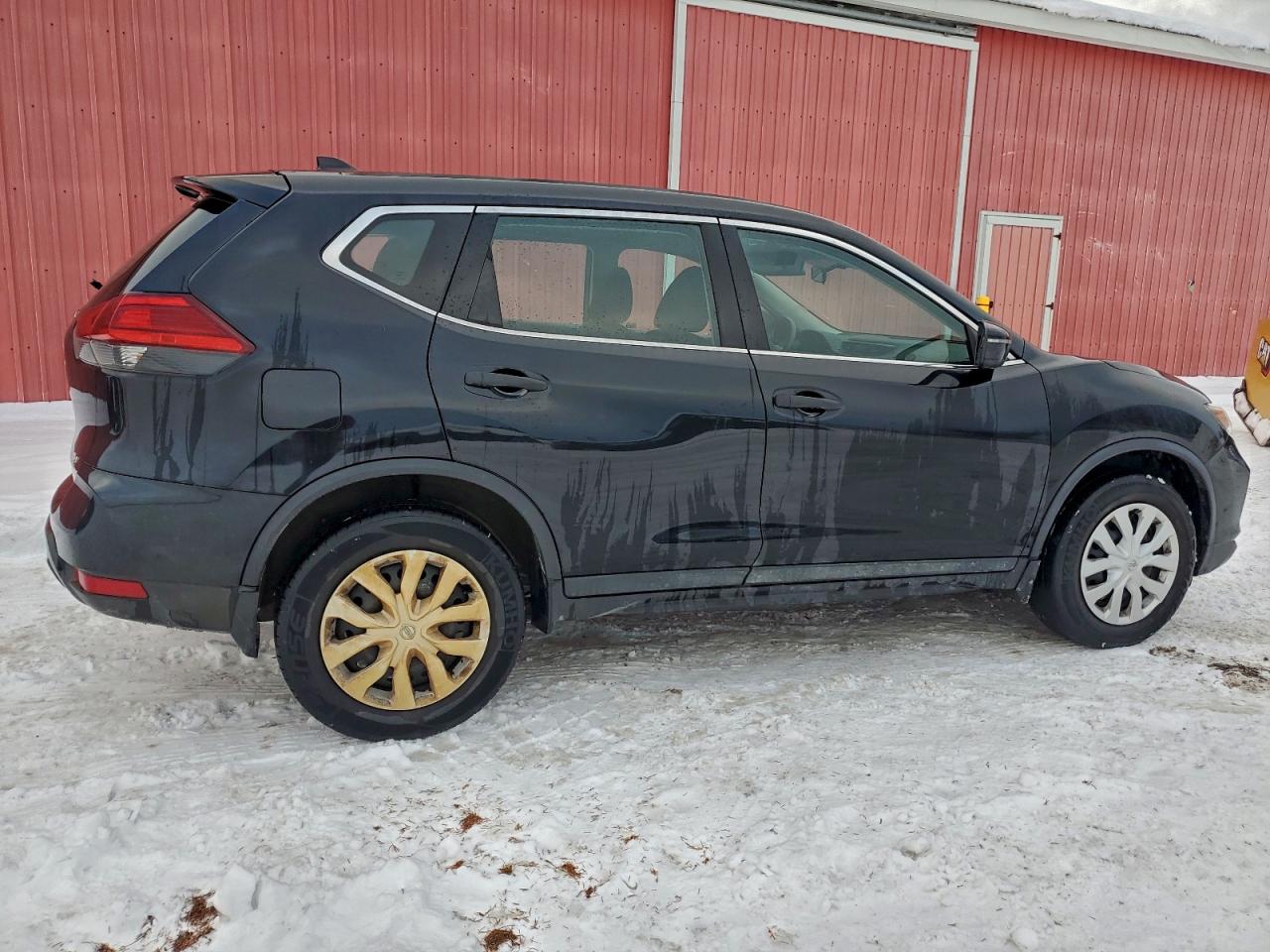2017 NISSAN ROGUE SV photo 3