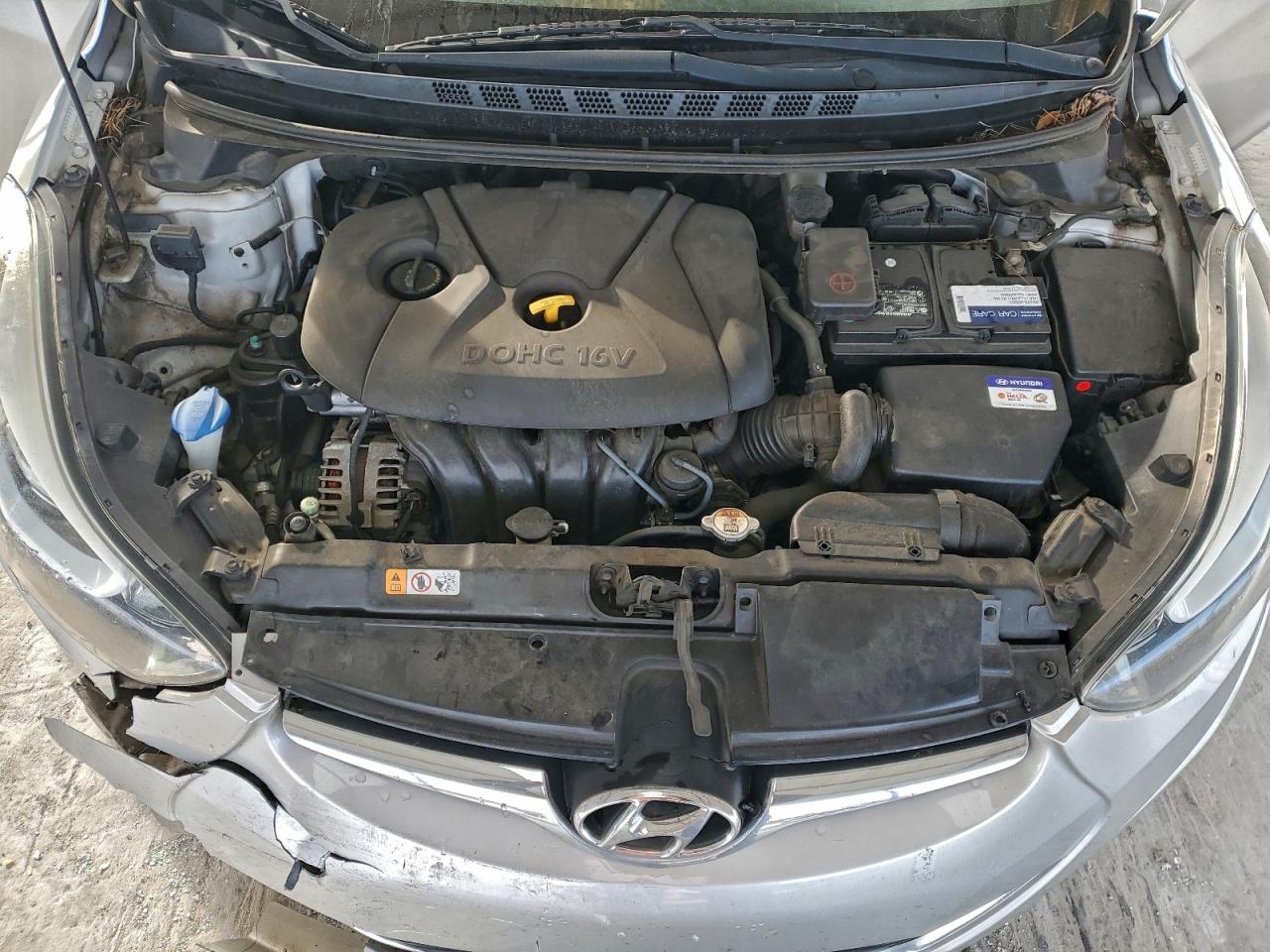 2016 HYUNDAI ELANTRA SE photo 11