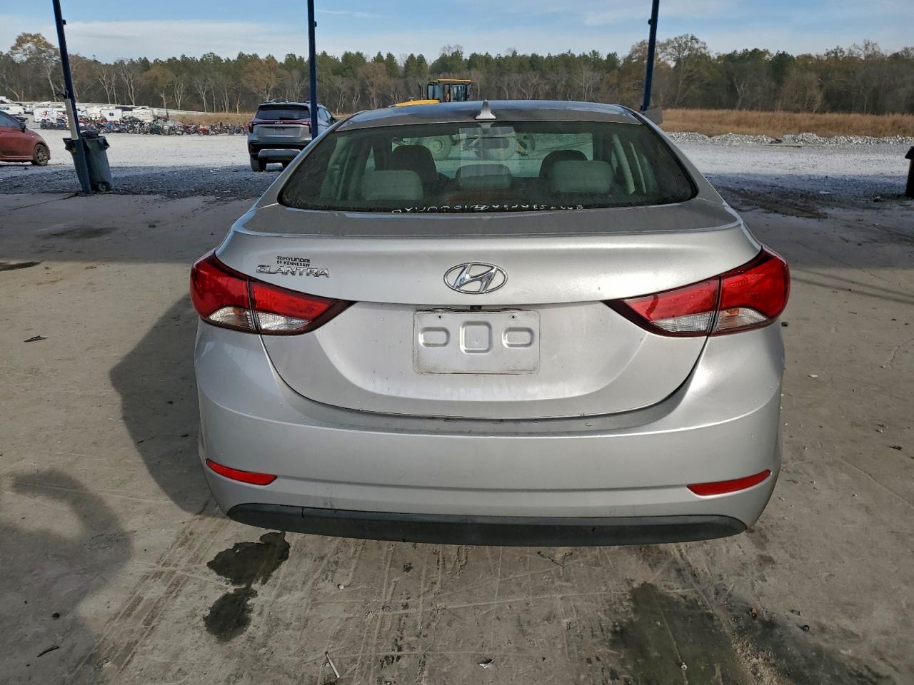 2016 HYUNDAI ELANTRA SE photo 6