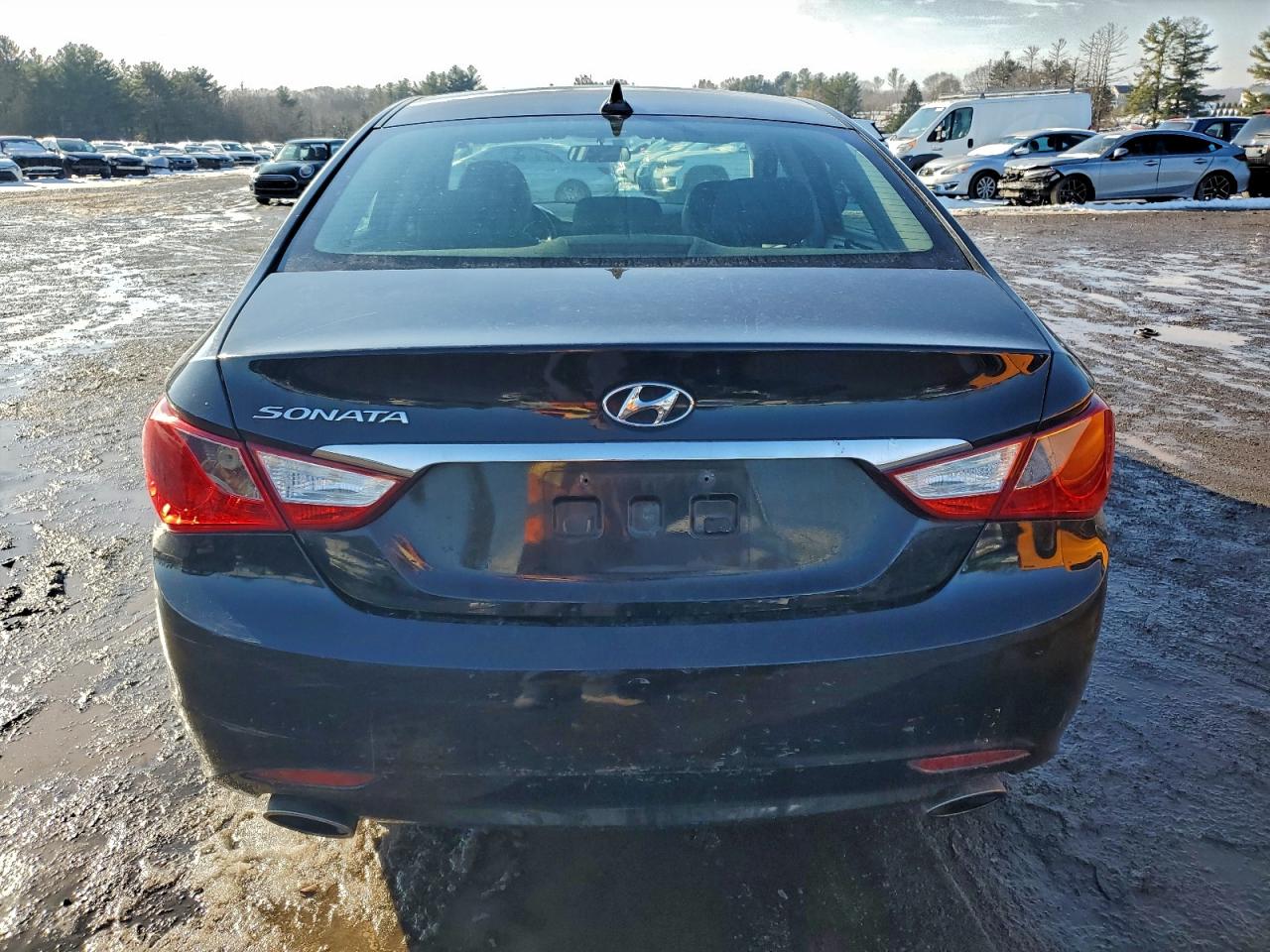 2011 HYUNDAI SONATA SE photo 6
