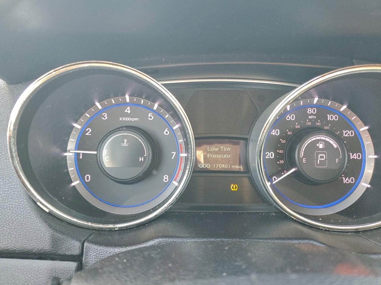 2011 HYUNDAI SONATA SE photo 9