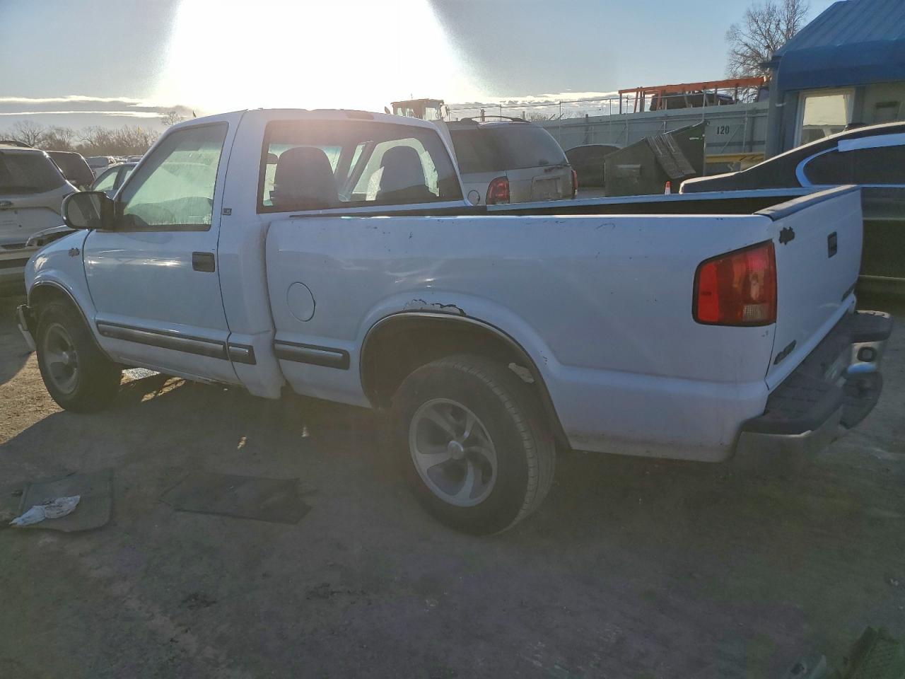 2000 CHEVROLET S TRUCK S10 photo 2