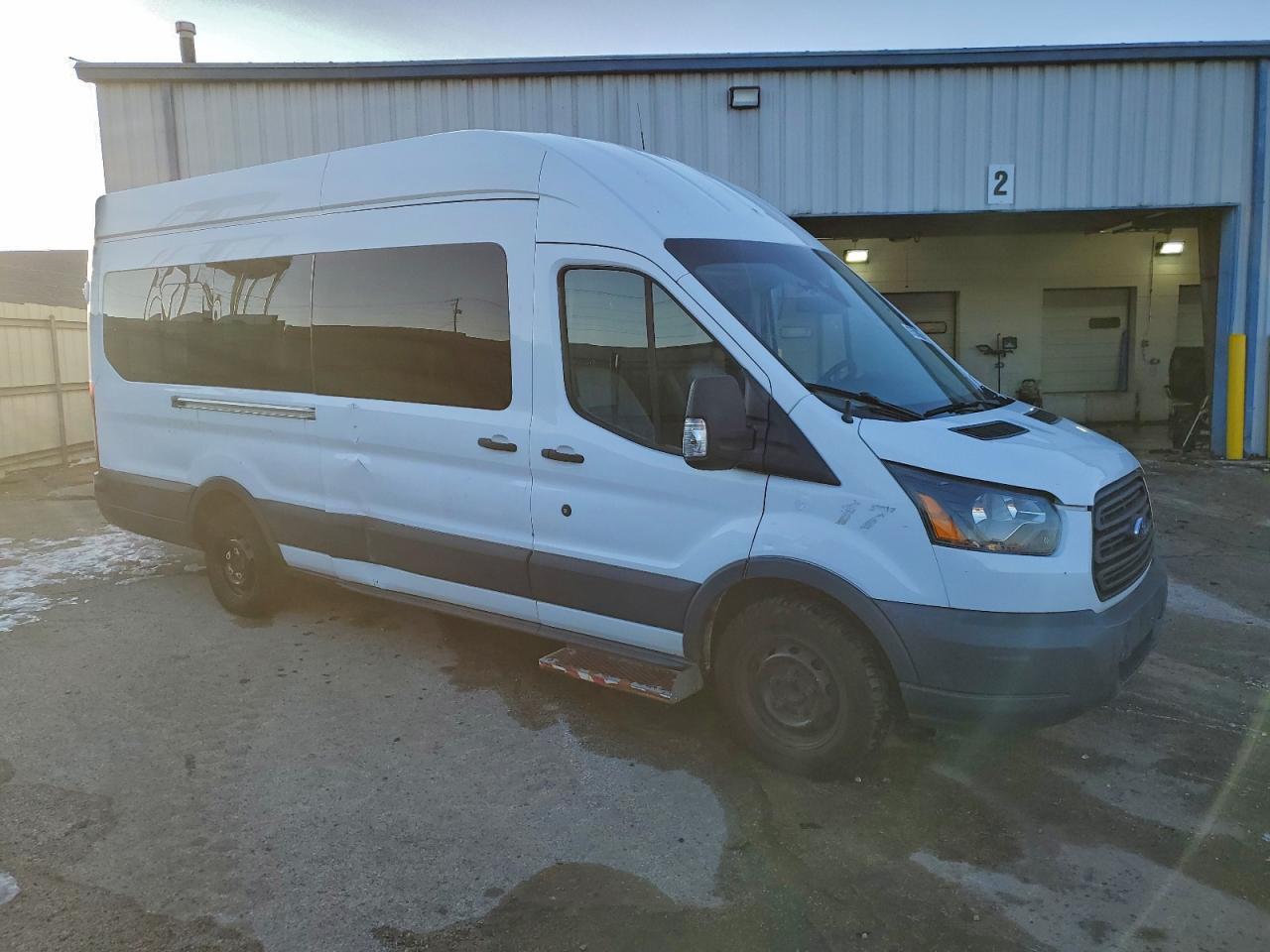 2017 FORD TRANSIT T-250 photo 4
