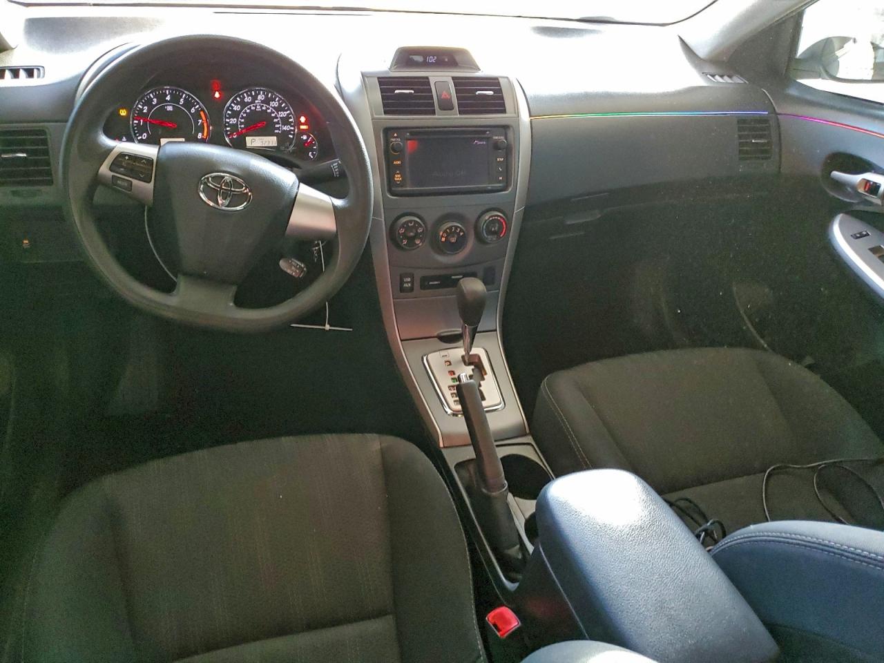 2013 TOYOTA COROLLA BASE photo 8