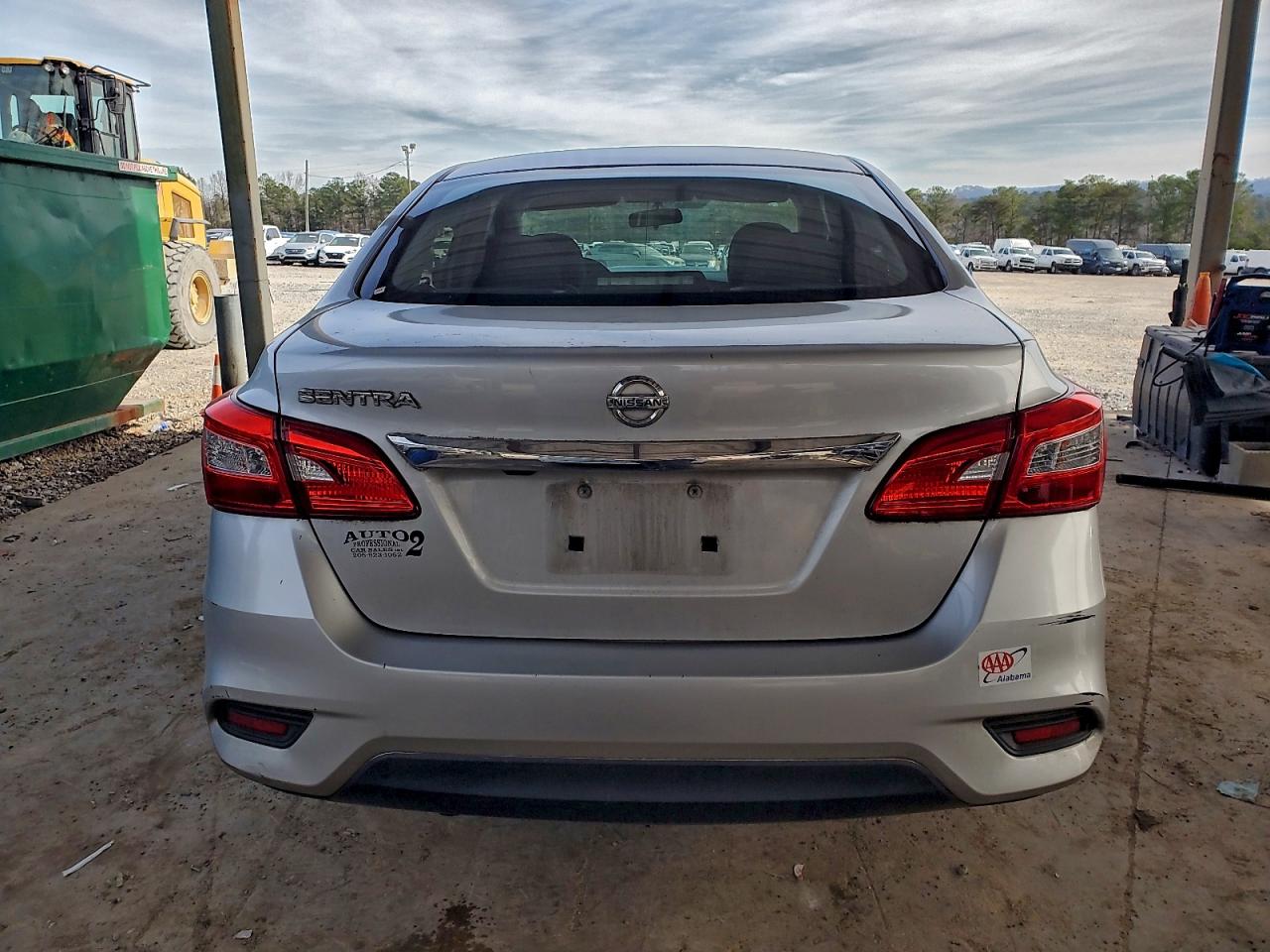 2018 NISSAN SENTRA S photo 11