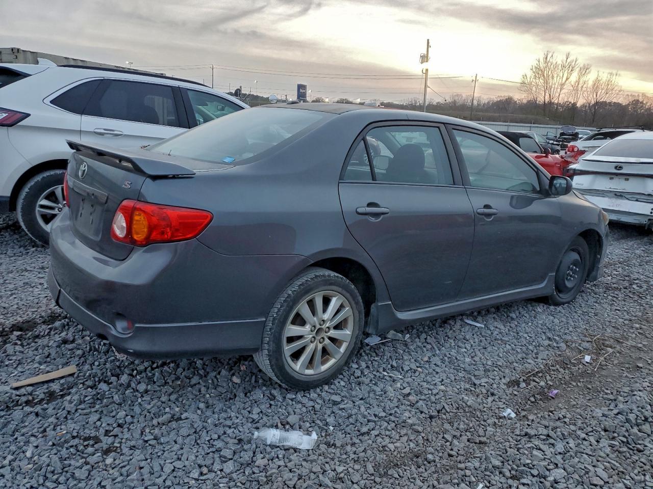2010 TOYOTA COROLLA BASE photo 3
