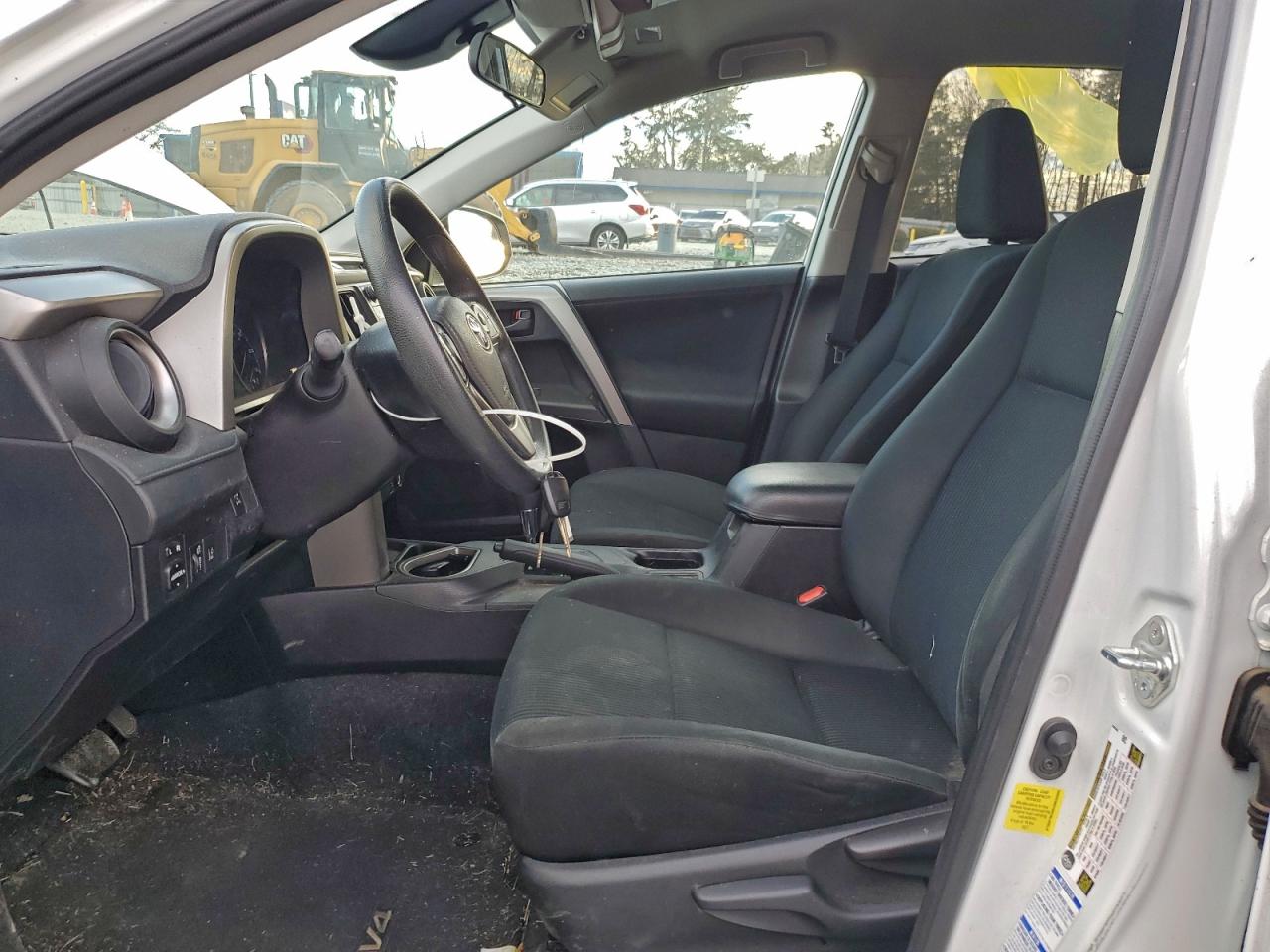 2017 TOYOTA RAV4 LE photo 7