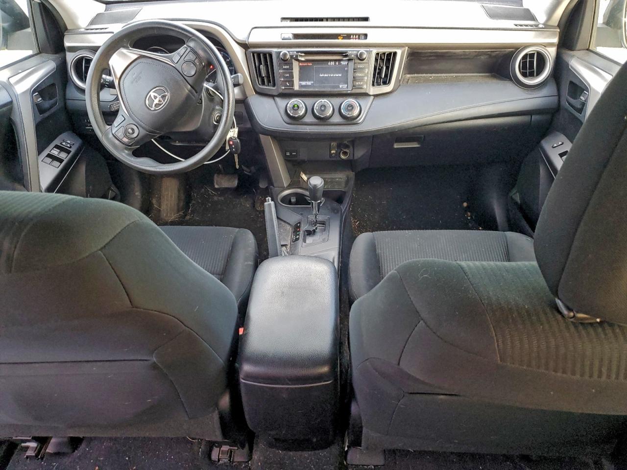 2017 TOYOTA RAV4 LE photo 8