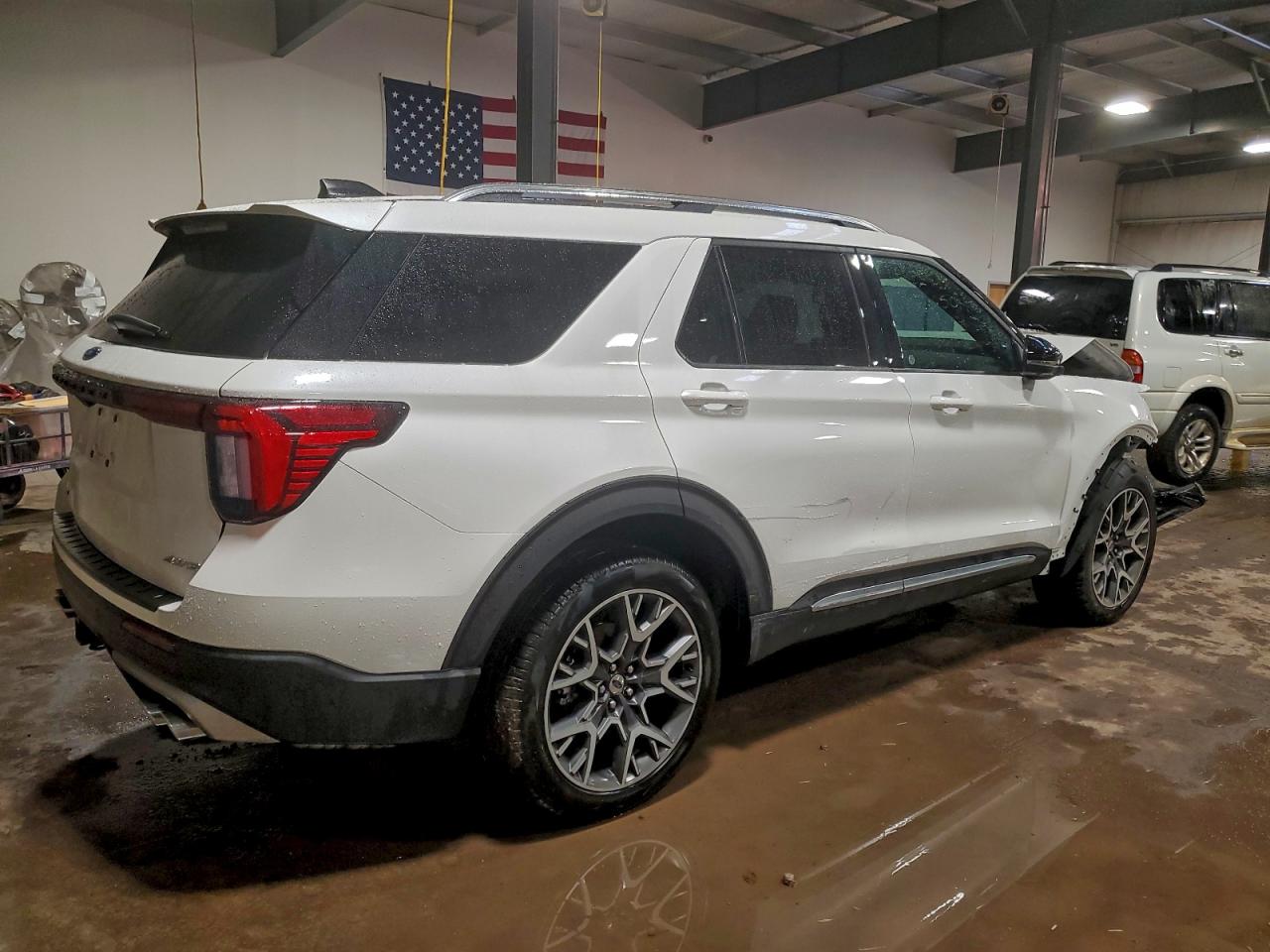 2025 FORD EXPLORER PLATINUM photo 7