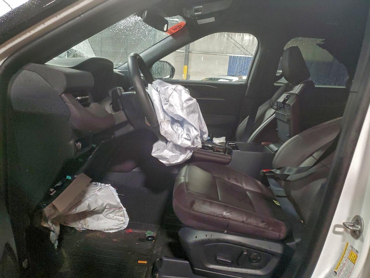 2025 FORD EXPLORER PLATINUM photo 19