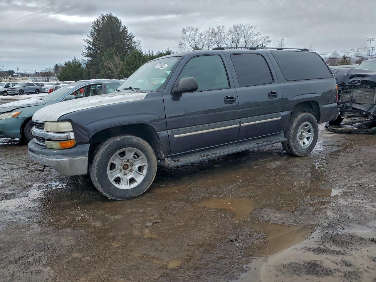 2004 CHEVROLET SUBURBAN
