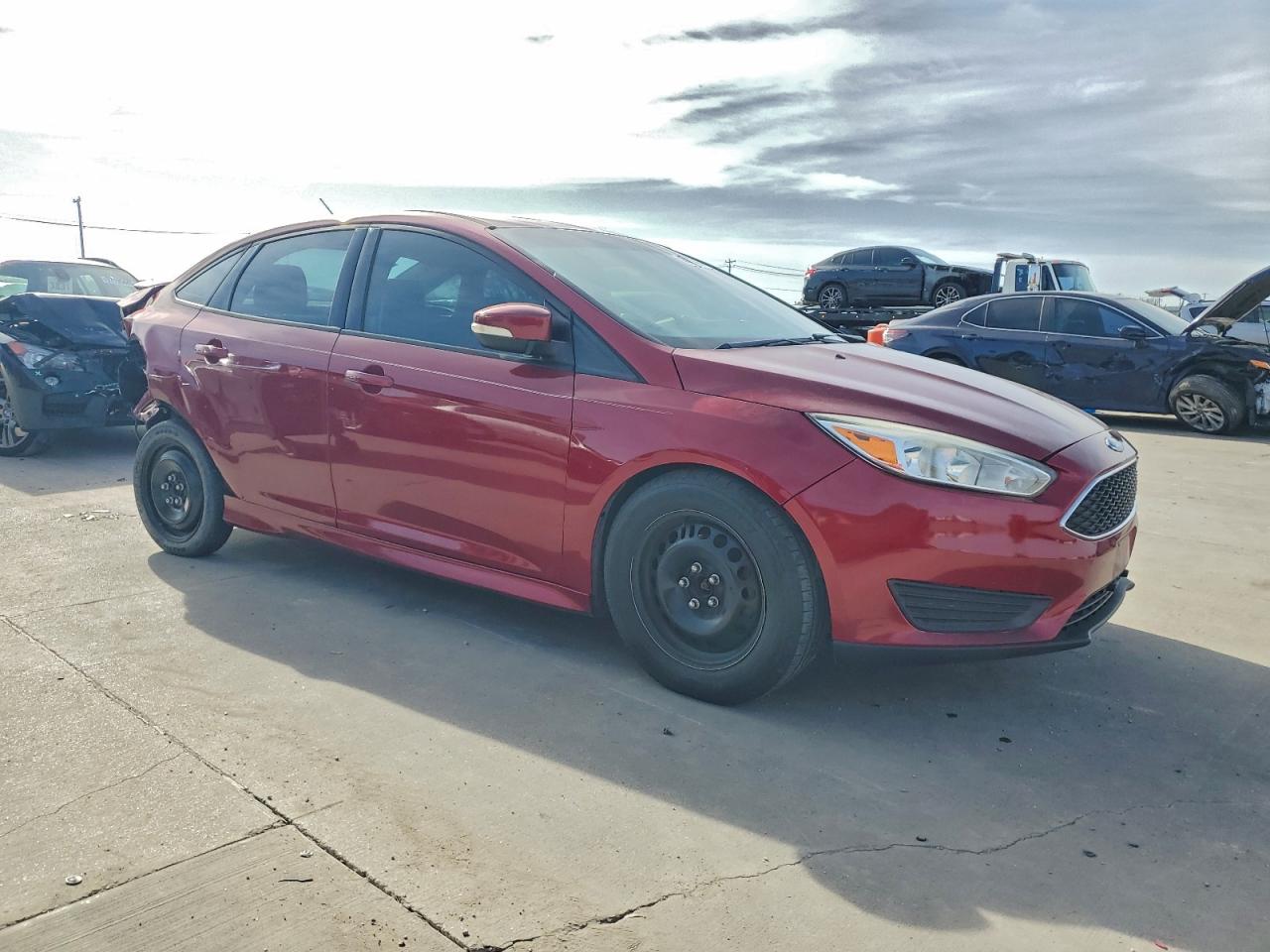 2015 FORD FOCUS SE photo 4