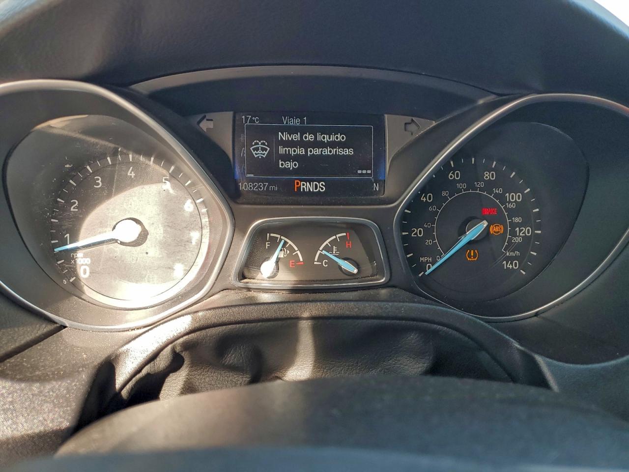 2015 FORD FOCUS SE photo 9