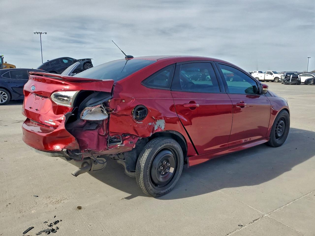2015 FORD FOCUS SE photo 3