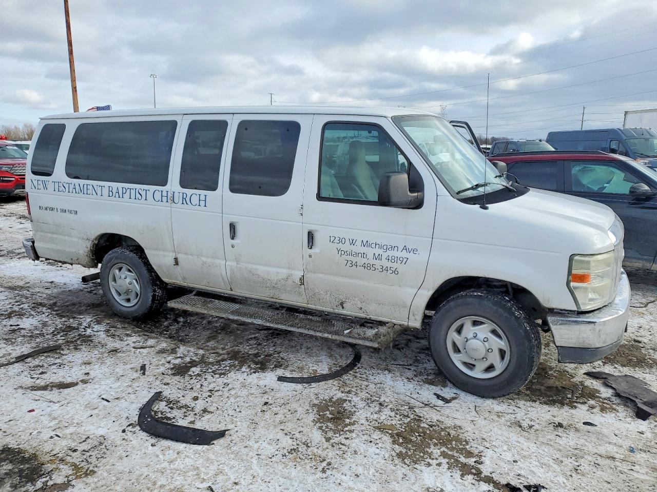 2010 FORD ECONOLINE E350 SUPER DUTY WAGON photo 4