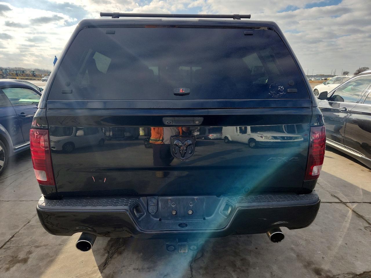 2014 RAM 1500 ST photo 6