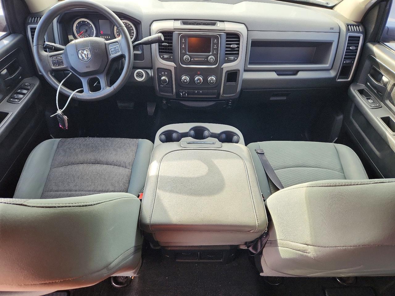 2014 RAM 1500 ST photo 8