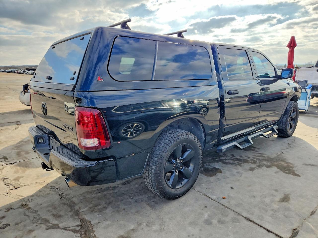 2014 RAM 1500 ST photo 3