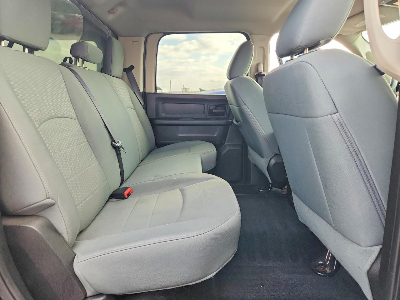 2014 RAM 1500 ST photo 10