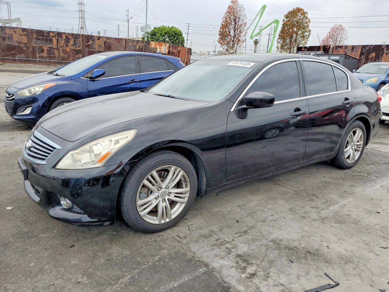 2013 INFINITI G37