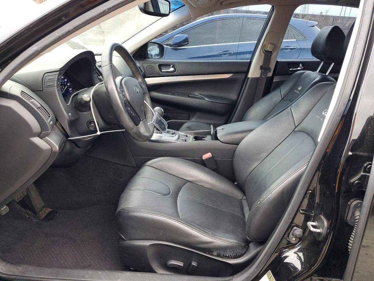 2013 INFINITI G37 BASE photo 7