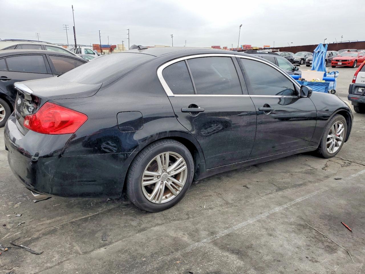 2013 INFINITI G37 BASE photo 3