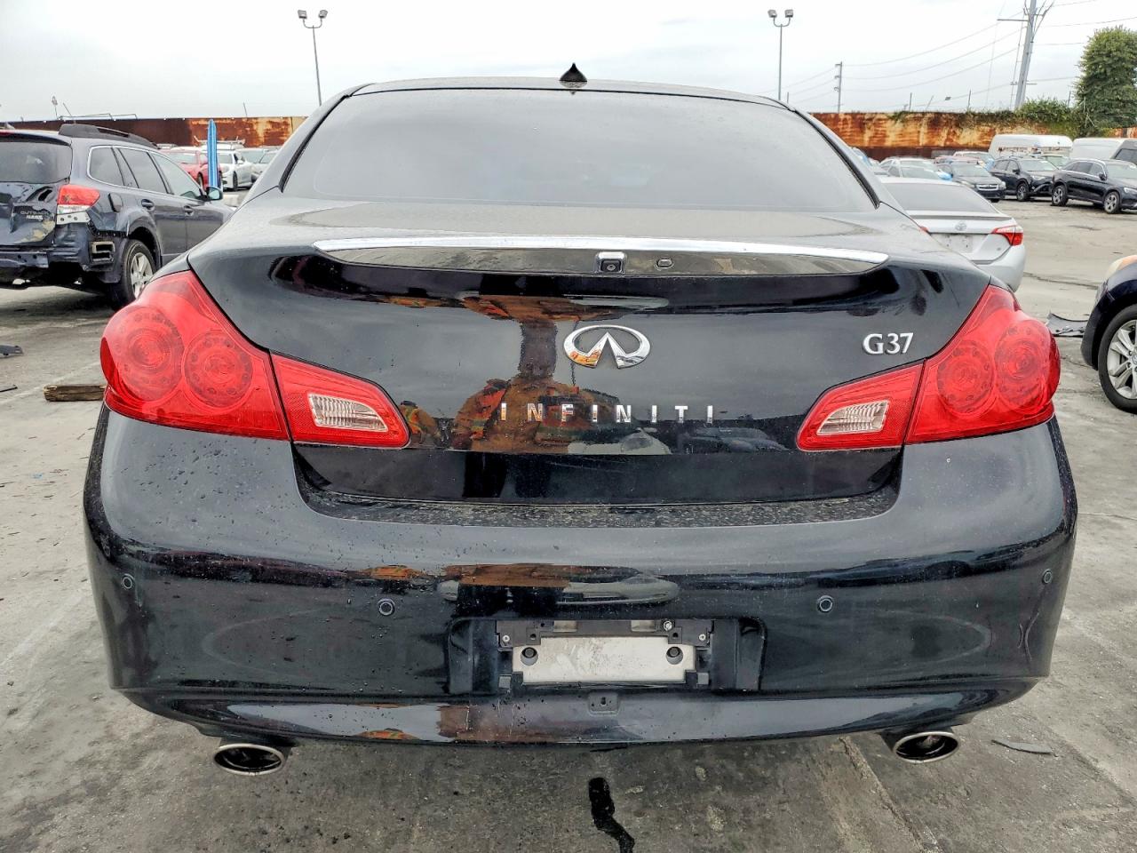 2013 INFINITI G37 BASE photo 6