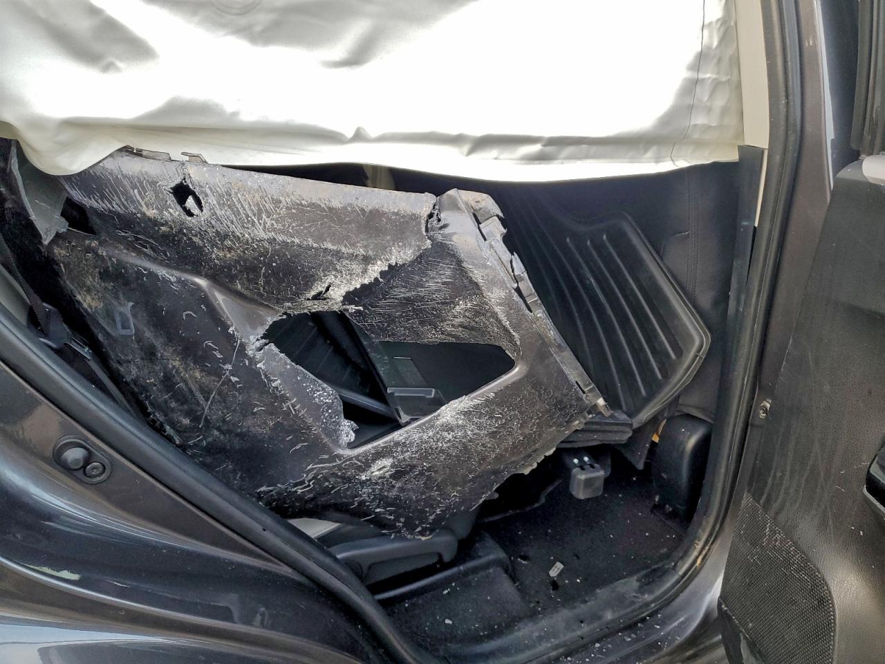 2018 TOYOTA RAV4 LIMITED photo 11