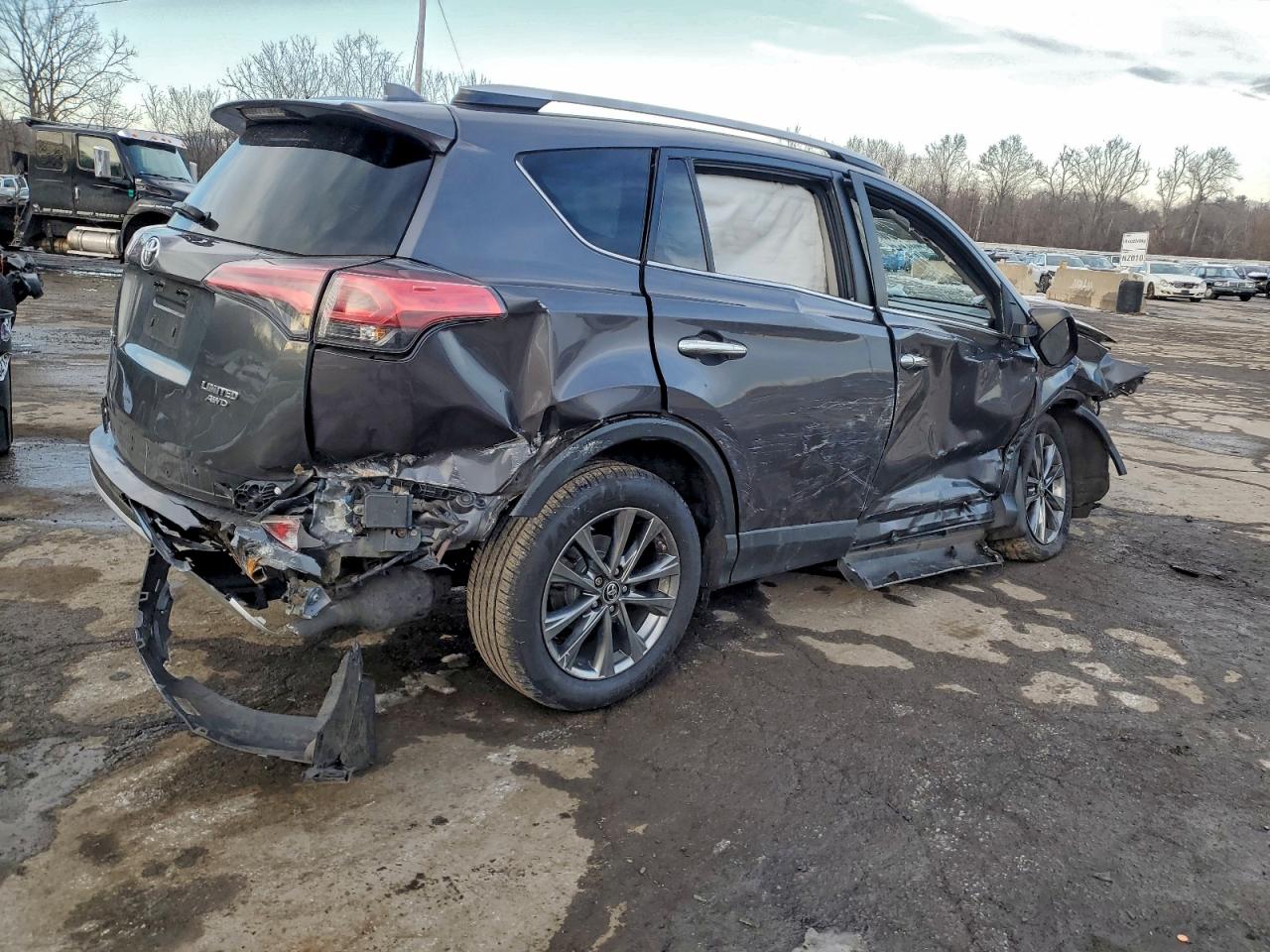 2018 TOYOTA RAV4 LIMITED photo 3