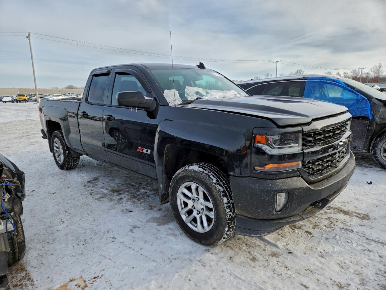 2017 CHEVROLET SILVERADO K1500 LT photo 4