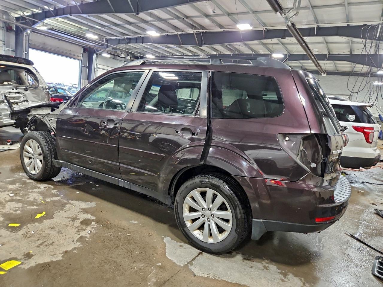 2013 SUBARU FORESTER 2.5X PREMIUM photo 2