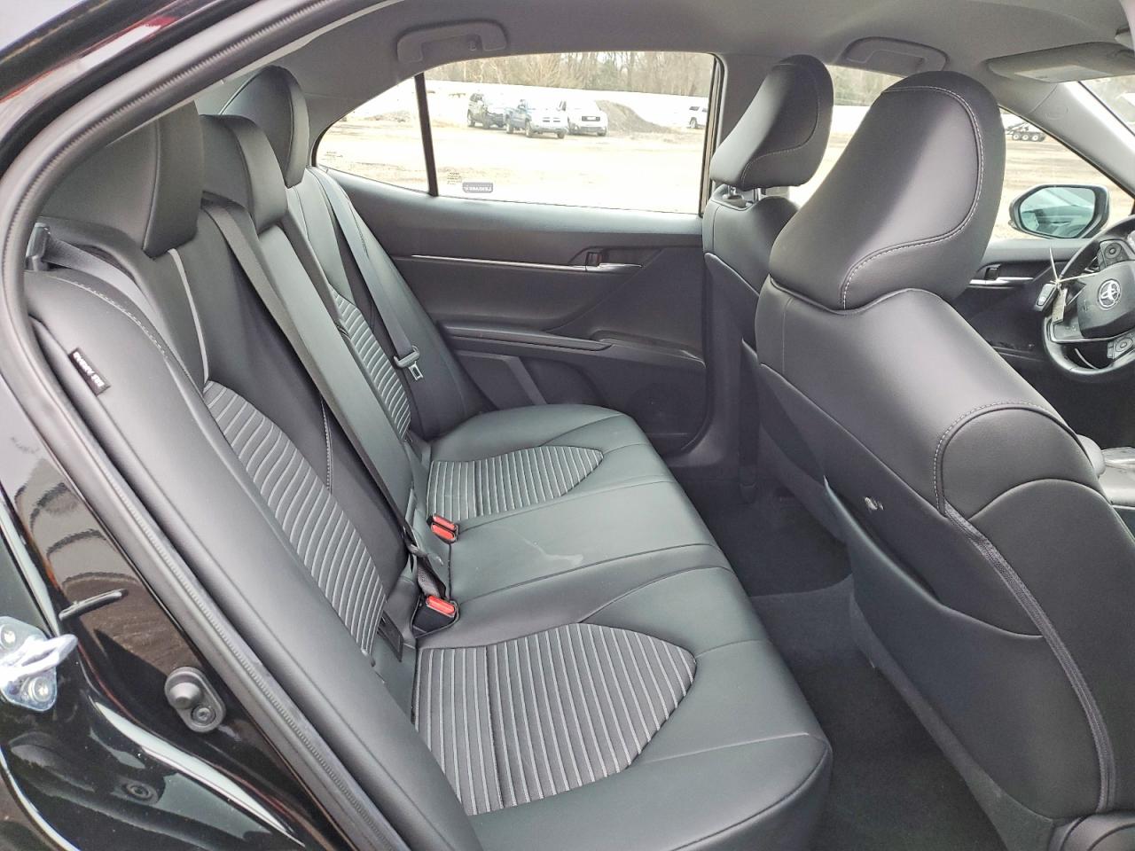 2021 TOYOTA CAMRY SE photo 10